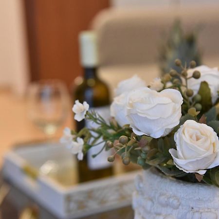 Tiny Treasure Apartment Athens Luaran gambar