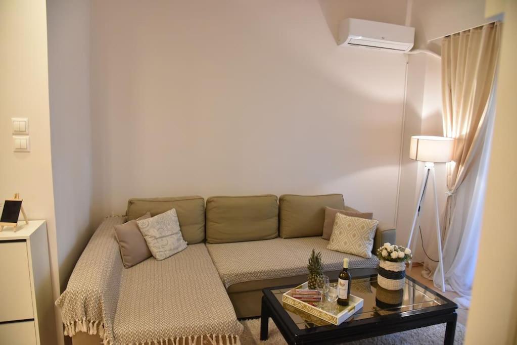 Tiny Treasure Apartment Athens Luaran gambar